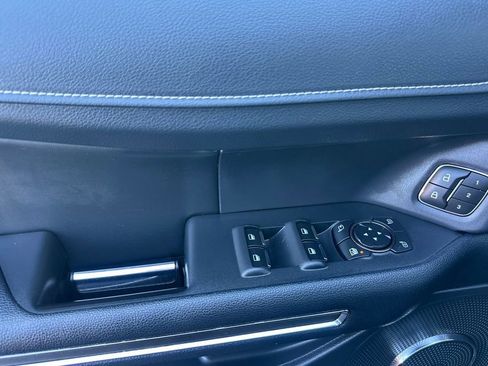 Certified 2022 Ford Expedition Max XLT image 13