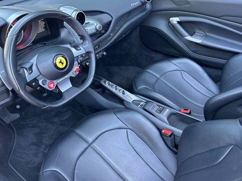 Used 2022 Ferrari F8 Tributo RWD image 4