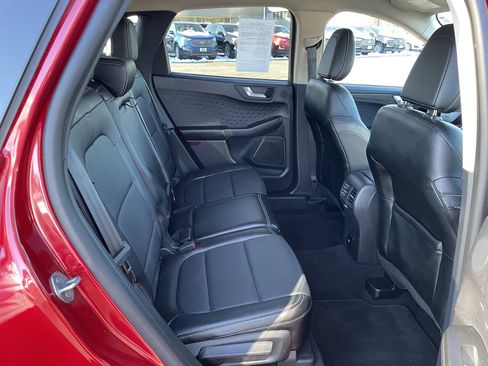 Used 2020 Ford Escape Titanium image 44