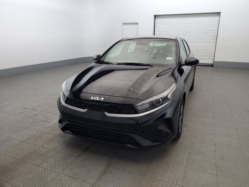Used 2022 Kia Forte LXS FWD image 15