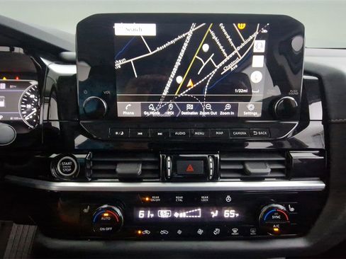 Used 2022 Nissan Pathfinder SL image 22