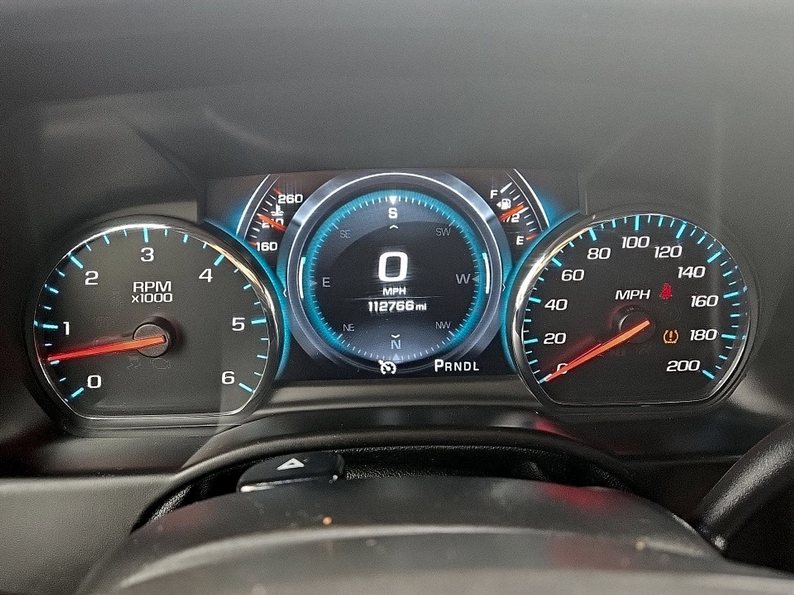 Used 2019 GMC Yukon SLT w/ Graphite Performance Edition AWD/4WD image 15