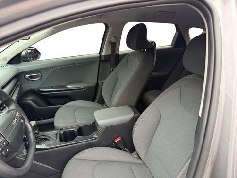 Used 2025 Kia K4 FWD image 9