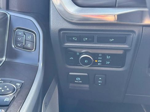 Used 2024 Ford F150 Lariat w/ FX4 Off-Road Package image 18