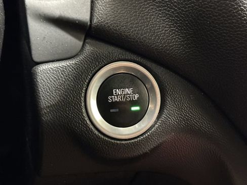 Certified 2018 Chevrolet Equinox LT AWD/4WD image 16
