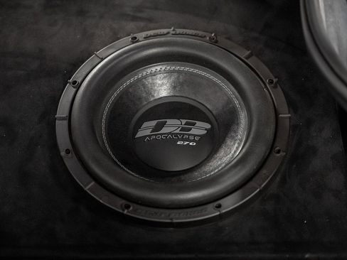 Used 2019 Chevrolet Corvette Stingray Coupe w/ Carbon Flash Badge Package image 51