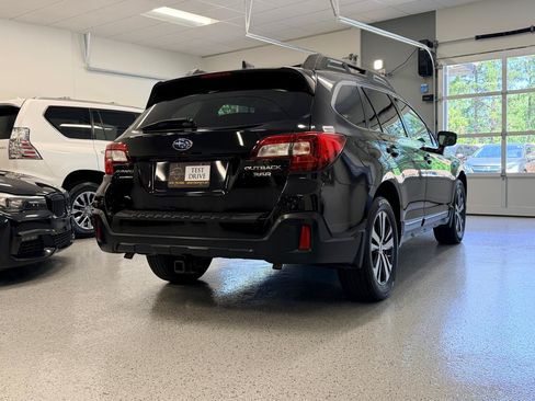 Used 2019 Subaru Outback 3.6R Limited w/ Popular Package #2 AWD/4WD image 8
