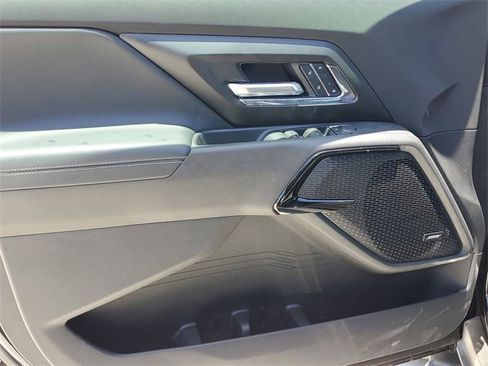 New 2025 Chevrolet Silverado EV LT image 16