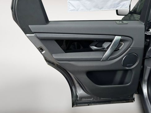 New 2025 Land Rover Discovery Sport S AWD/4WD image 13