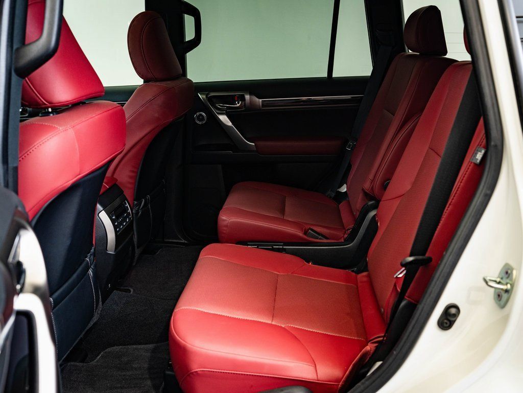 Certified 2023 Lexus GX 460 Premium AWD/4WD image 32