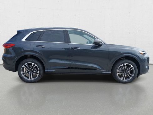 New 2026 Audi Q5 Premium AWD/4WD image 4