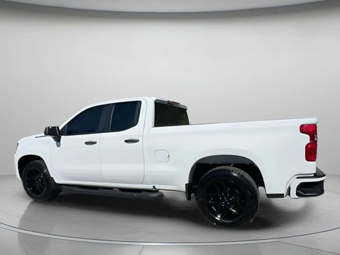 Used 2025 Chevrolet Silverado 1500 Custom w/ Turbomax Blackout Package image 17