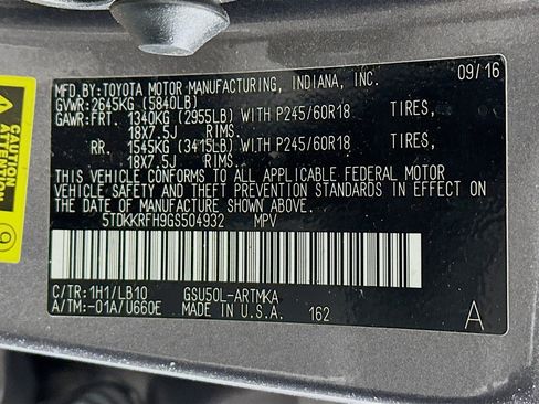 Used 2016 Toyota Highlander XLE image 12