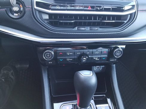 Certified 2024 Jeep Compass Trailhawk w/ Sun and Sound Group image 22