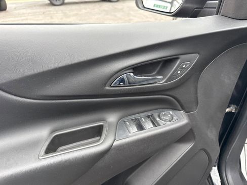 Used 2020 Chevrolet Equinox LT image 14
