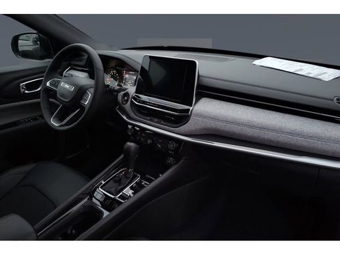 New 2026 Jeep Compass Latitude image 31