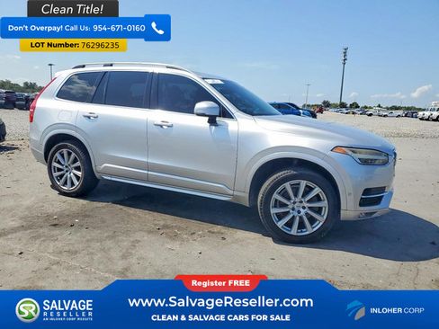 Used 2017 Volvo XC90 T5 Momentum w/ Vision Package FWD image 5