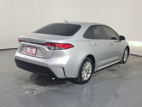 Certified 2023 Toyota Corolla LE w/ LE Convenience Package FWD image 6