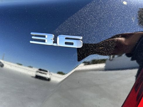 Used 2018 Cadillac XTS Luxury image 12