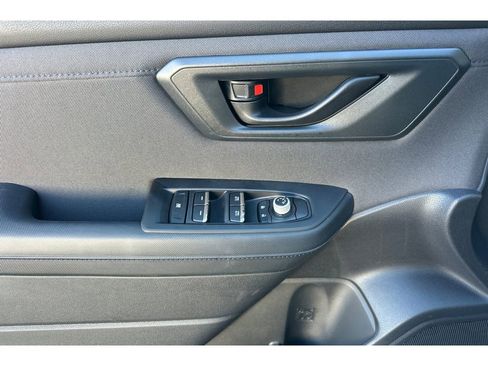 Used 2026 Subaru Forester Premium image 11