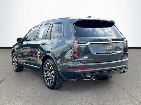 Used 2023 Cadillac XT6 Sport w/ Technology Package AWD/4WD image 5