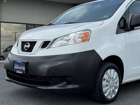 Used 2019 Nissan NV200 S image 39