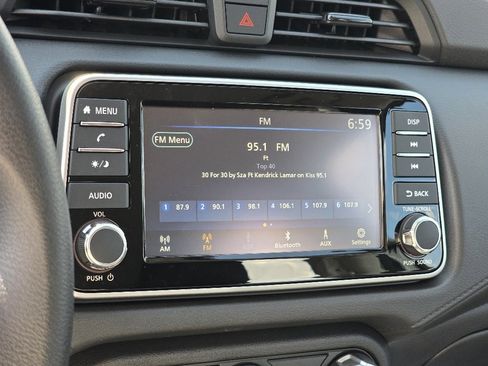 Used 2025 Nissan Versa S w/ Trunk Package image 4