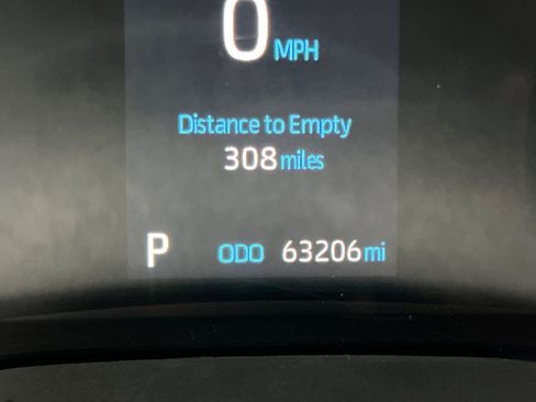 Used 2024 Toyota Sienna XLE image 26