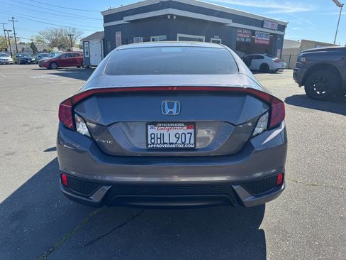 Used 2018 Honda Civic LX-P image 6