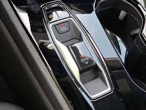 Used 2025 Audi A5 2.0T Premium w/ Convenience Package image 12