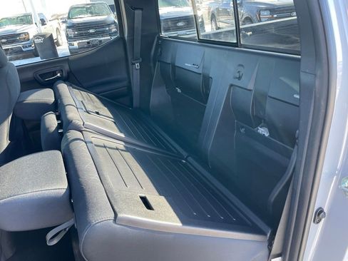 Used 2020 Toyota Tacoma TRD Off-Road image 50