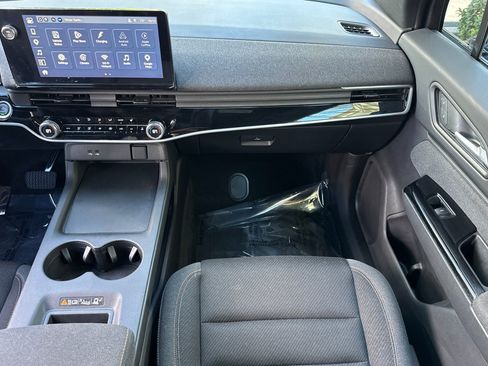 Used 2024 Honda Prologue EX image 32