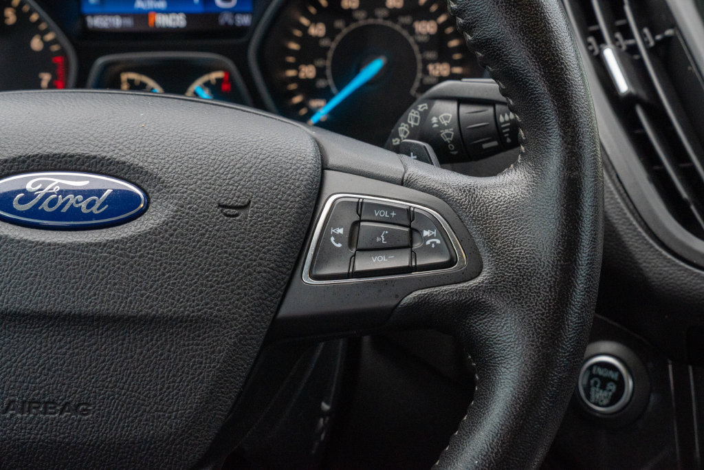 Used 2017 Ford Escape Titanium FWD image 22
