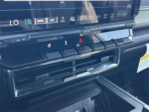 New 2026 GMC Hummer EV 4x4 Crew Cab image 20