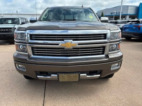 Used 2015 Chevrolet Silverado 1500 High Country w/ High Country Premium Package AWD/4WD image 3