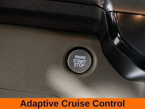 Used 2026 Kia Carnival FWD image 13