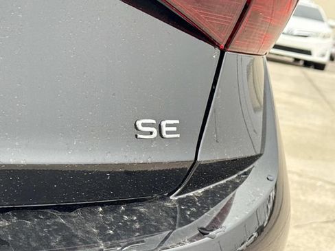 New 2026 Volkswagen Jetta SE image 4