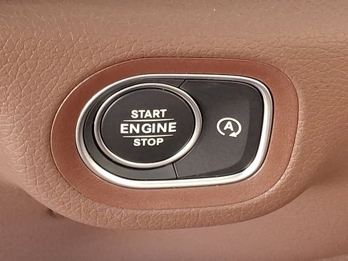 New 2026 Mercedes-Benz GLE 450 4MATIC image 18
