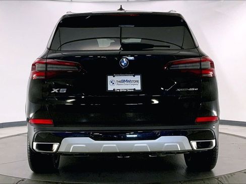 Certified 2023 BMW X5 xDrive45e w/ Executive Package image 3