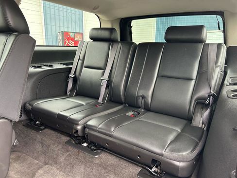 Used 2013 Chevrolet Suburban LTZ AWD/4WD image 21