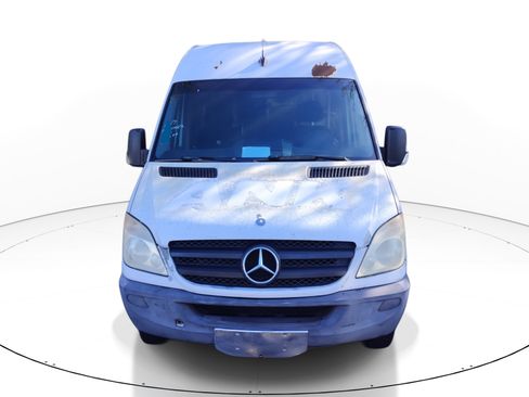 Used 2010 Mercedes-Benz Sprinter 144 Cargo image 2