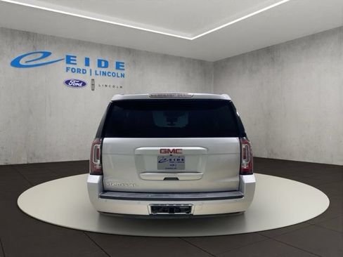 Used 2015 GMC Yukon XL SLE AWD/4WD image 9