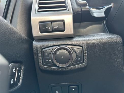 Used 2018 Ford F350 Platinum w/ Platinum Ultimate Package image 32