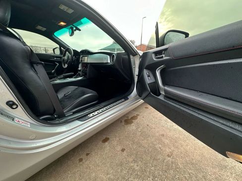 Used 2014 Subaru BRZ Limited w/ Popular Package #2B image 16