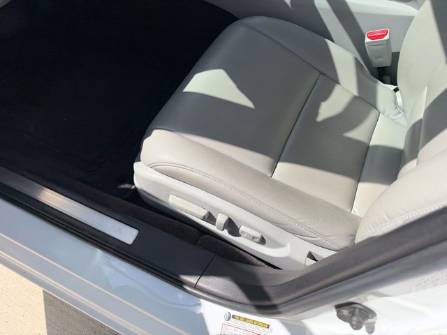 Used 2015 Acura TLX FWD image 8