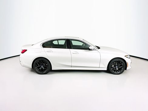 Used 2025 BMW 330i Sedan image 10