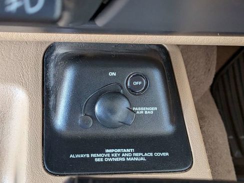Used 2000 Jeep Wrangler Sahara AWD/4WD image 19