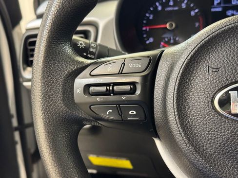 Used 2021 Kia Rio LX image 29