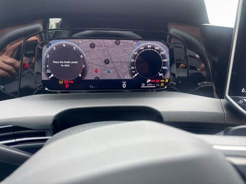 New 2026 Volkswagen GTI SE FWD image 10