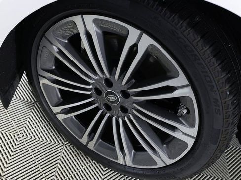 Used 2025 Land Rover Range Rover Sport Dynamic SE image 45